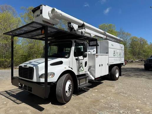 75-Foot Elevator Bucket Truck